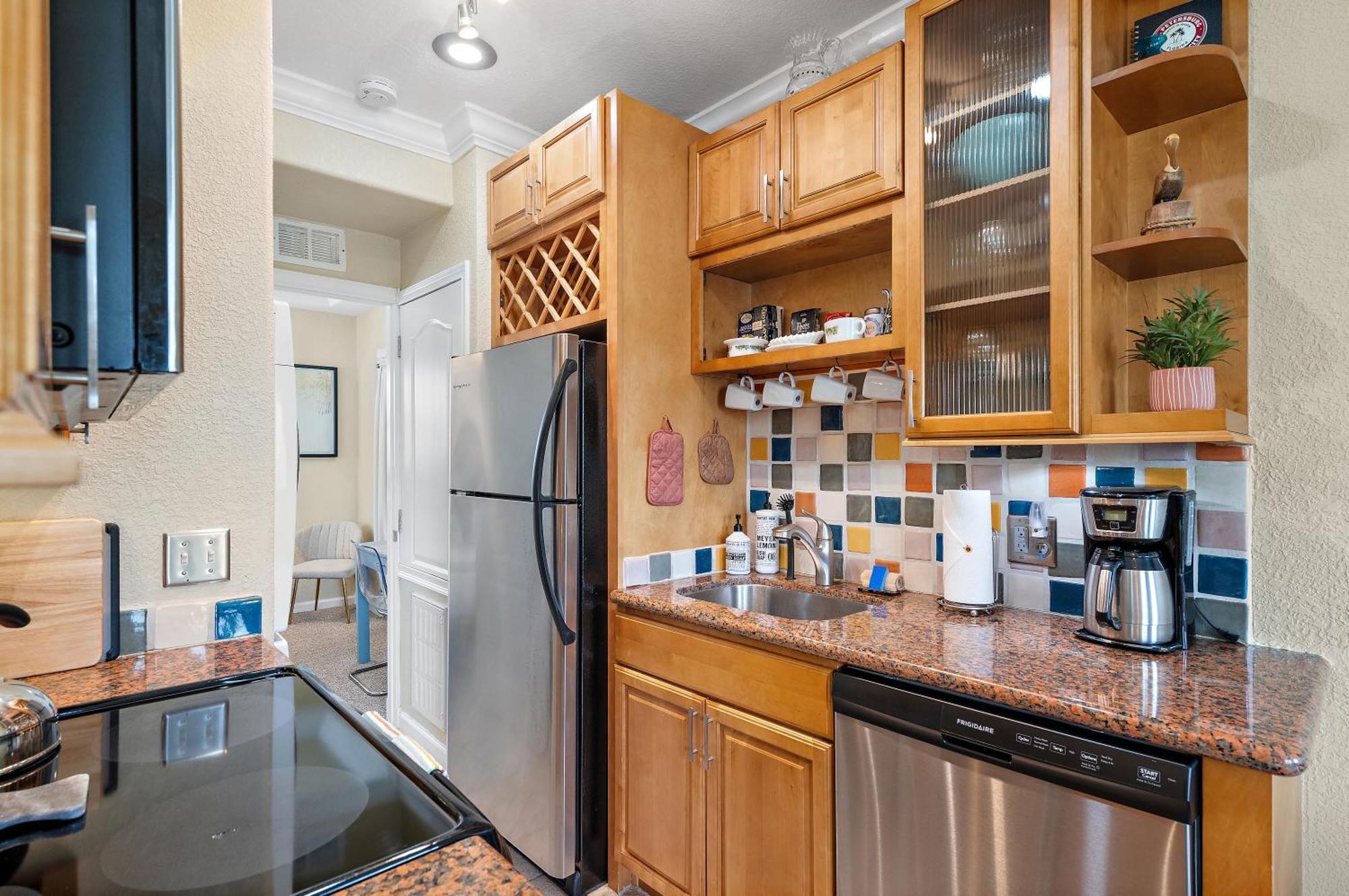 Retro Retreat In Dtsp - Explore The Downtown Area Sankt Petersburg Exterior foto
